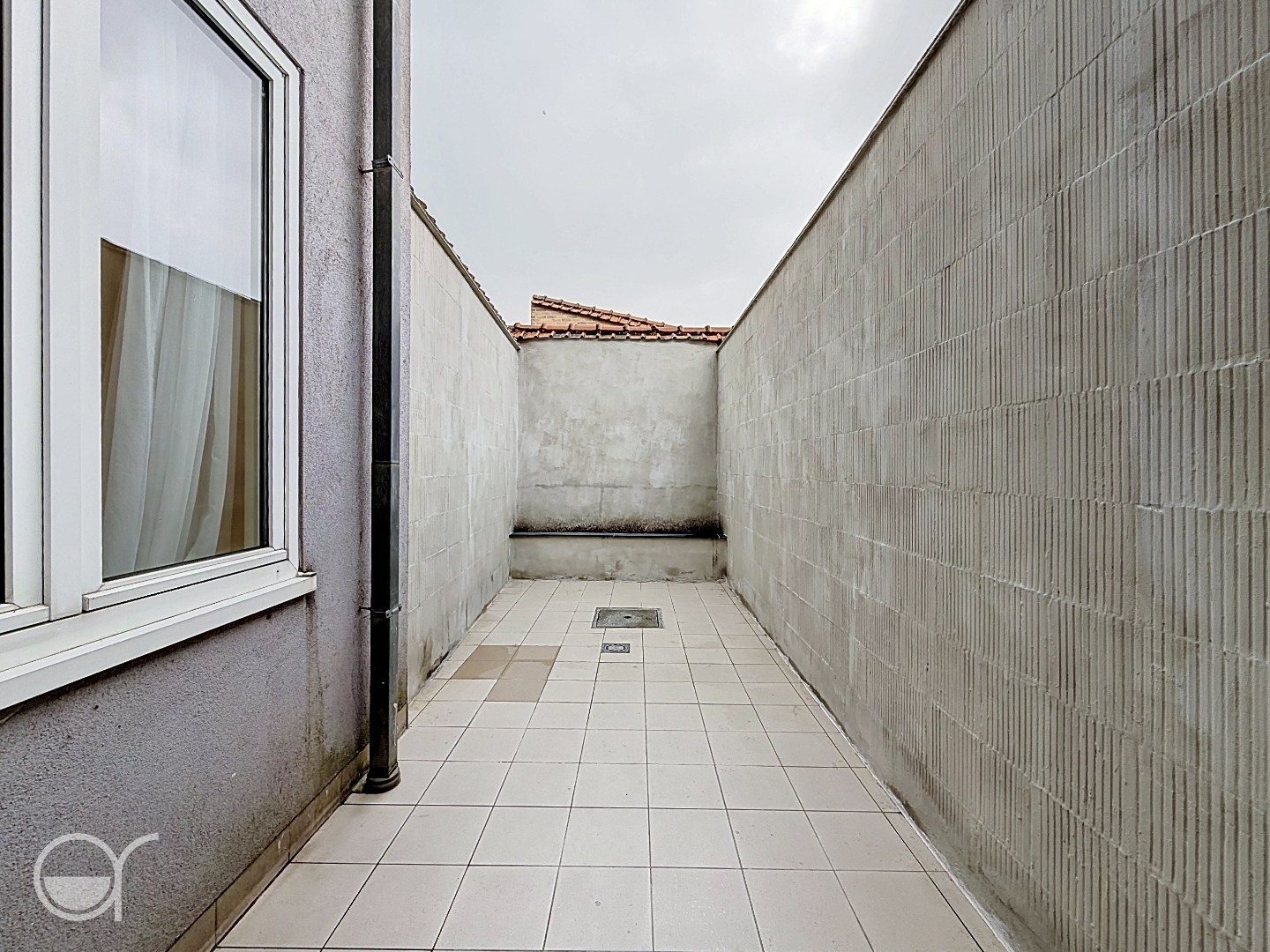 Leuk gelijkvloers 1-slaapkamerappartement met koer vlakbij Bourgoyen-Ossemeersen. - foto 4