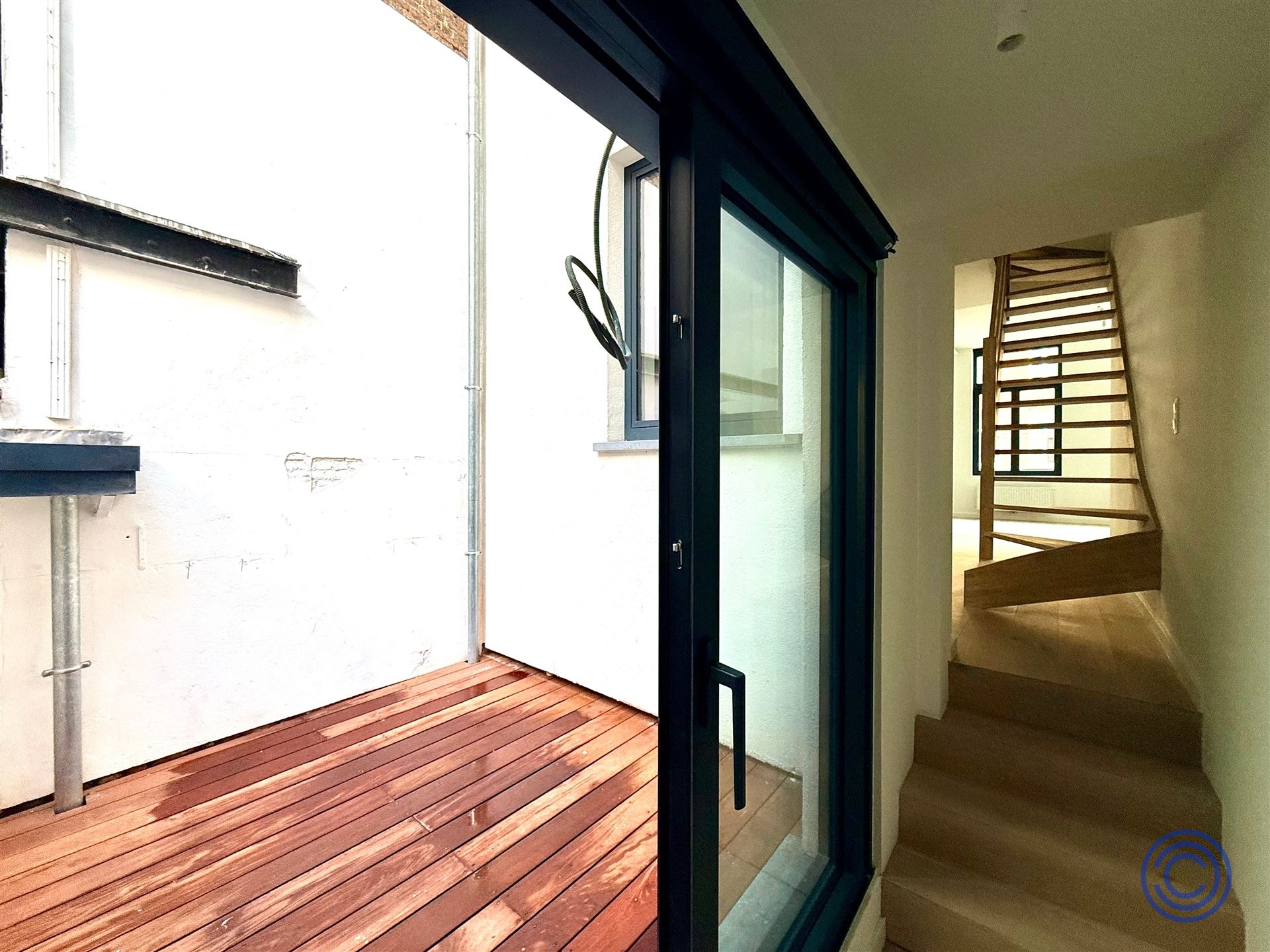 Apartment for sale in Antwerp with 6 bedrooms - photo 5