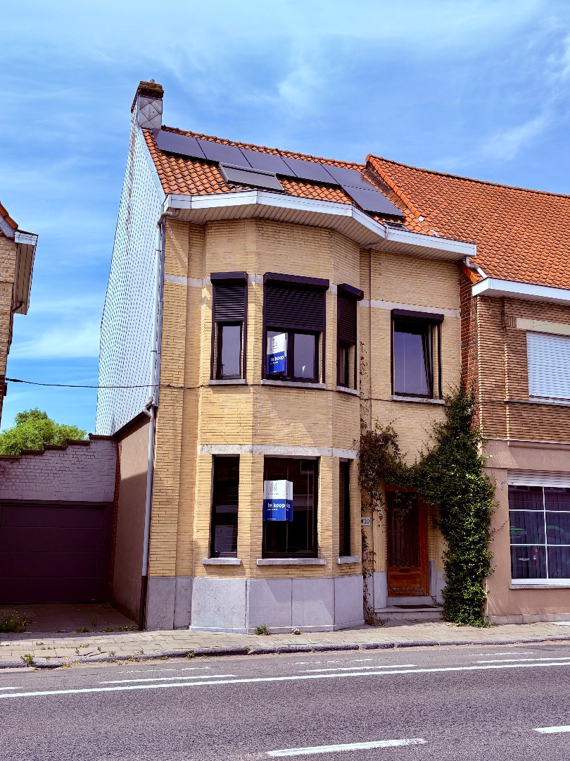Herenwoning in Bissegem met 4 slaapkamers en 2 badkamers met grote tuin - foto 4