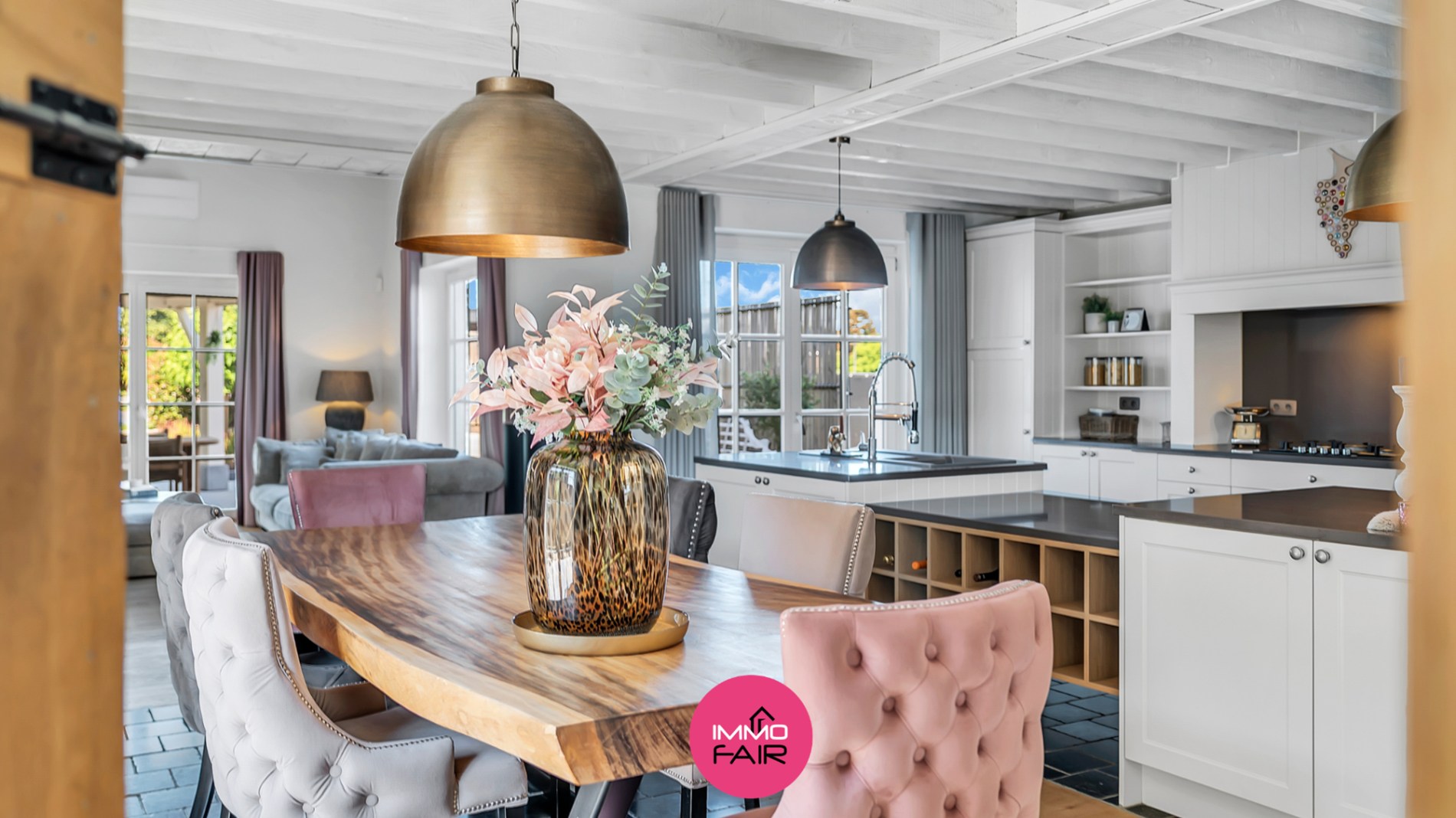 Unieke villa met zwembad en aansluitende weide - foto 5