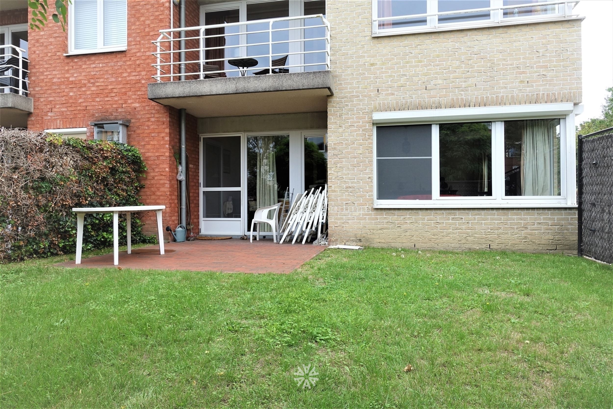 Centraal gelegen gelijkvloers appartement met tuin te huur in Gent - foto 2