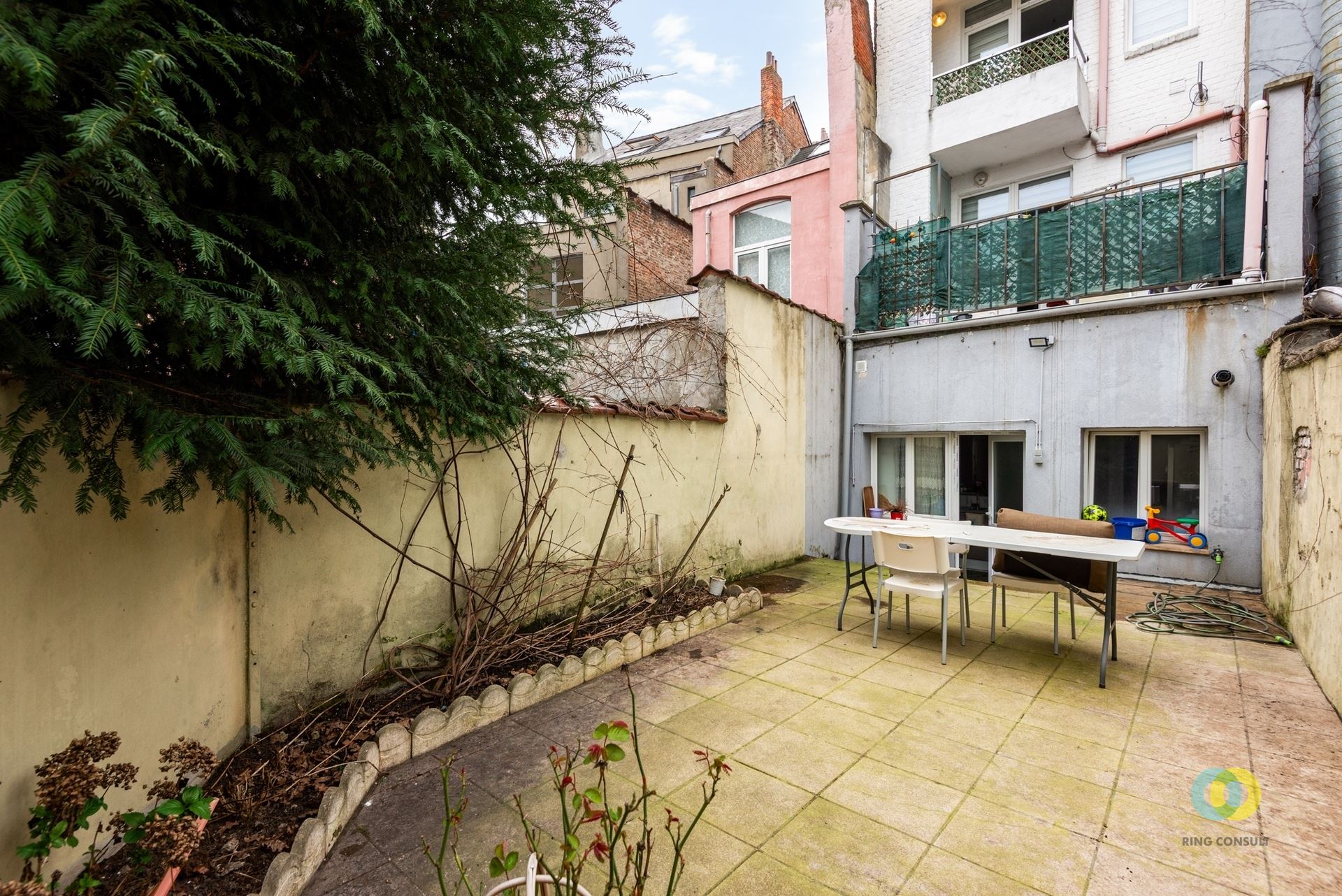 Instapklaar gelijkvloersappartement met tuin - foto 4