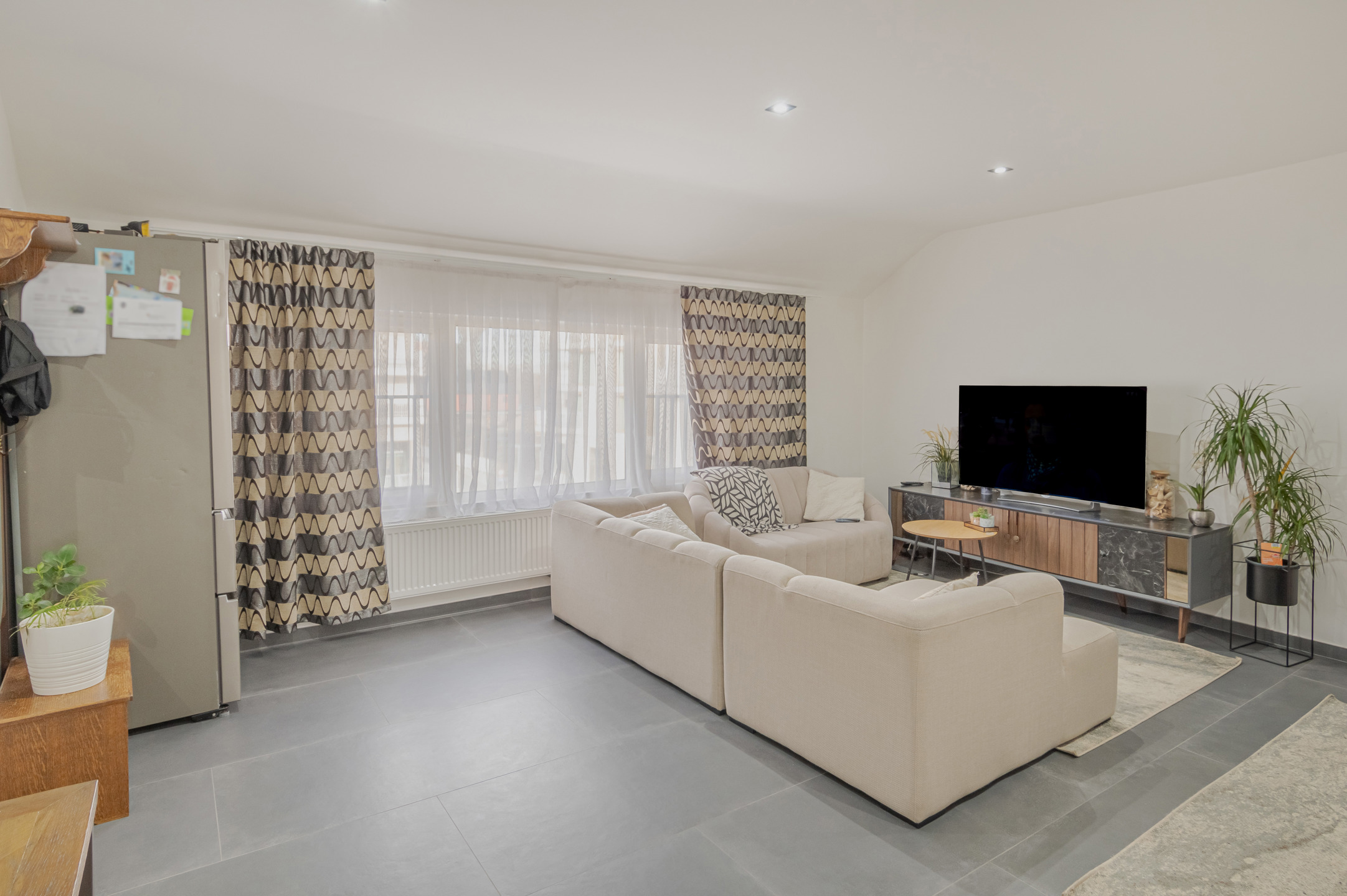 Instapklaar duplex appartement met terras in Willebroek - foto 2
