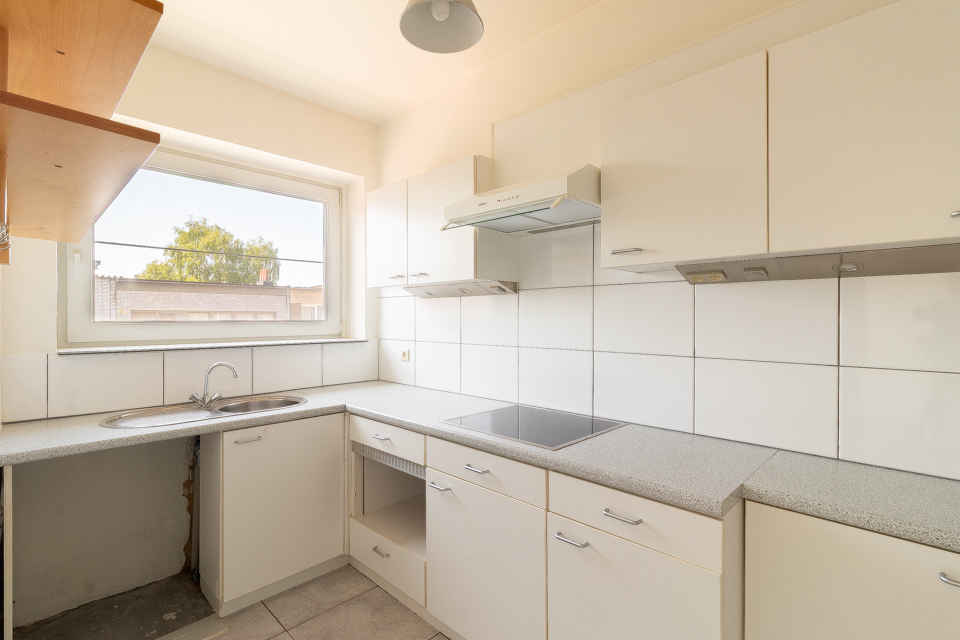 Appartement met 2 SLPKS nabij het centrum van Schoten! - foto 4