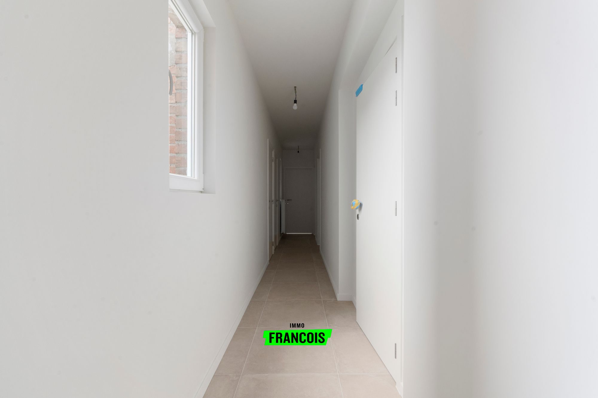 Apartment for sale in Ostend with 4 bedrooms - photo 4