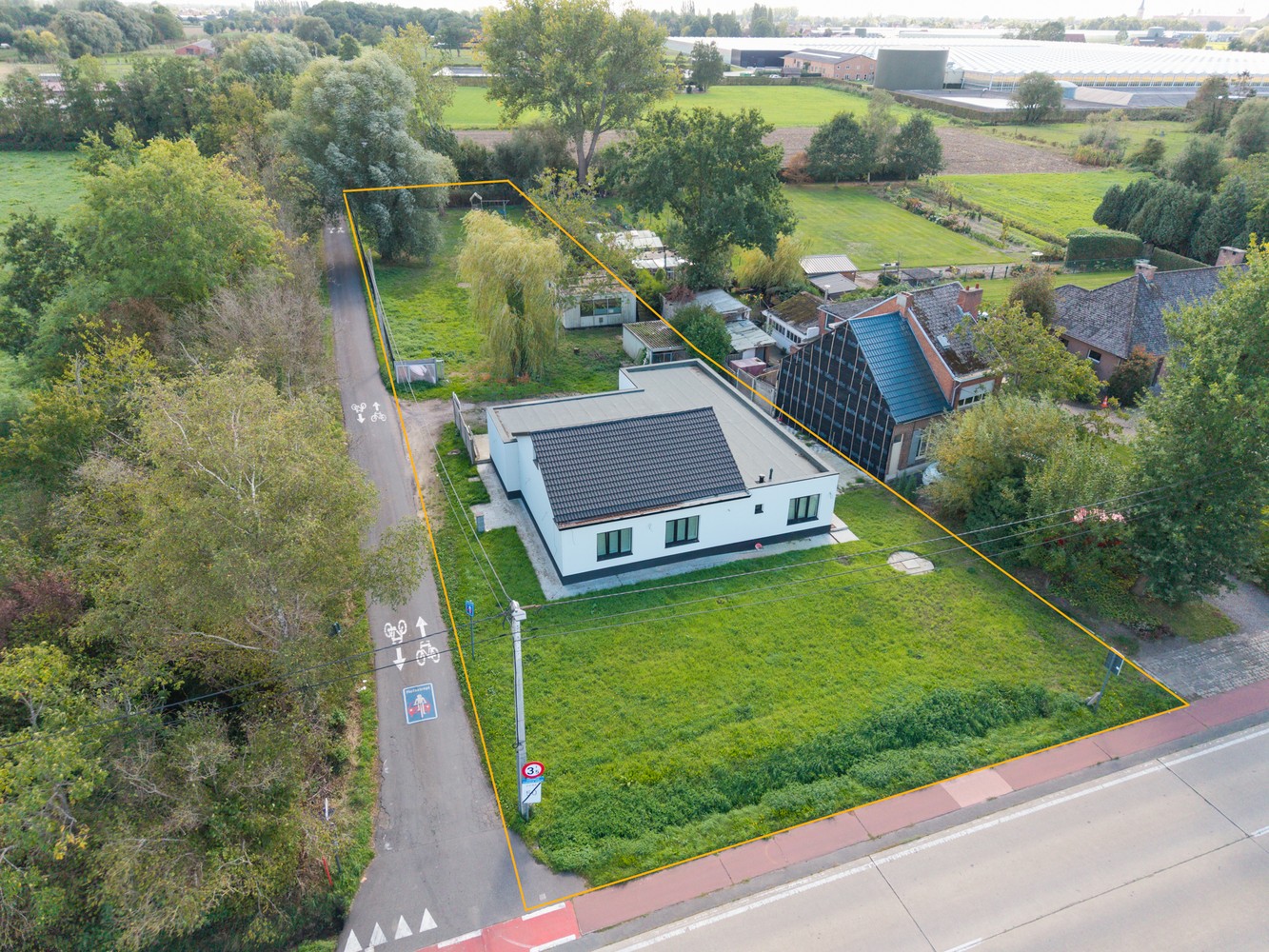 Maison à vendre à Onze-Lieve-Vrouw-Waver avec 5 chambres - photo 1