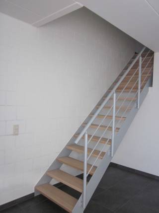 Ruime, moderne en instapklare woning (HOB) met bewoonbare oppervlakte 211 m².Te huur vanaf 1/3/2026.Inkom, apart toilet, leefruimte, keuken en een...