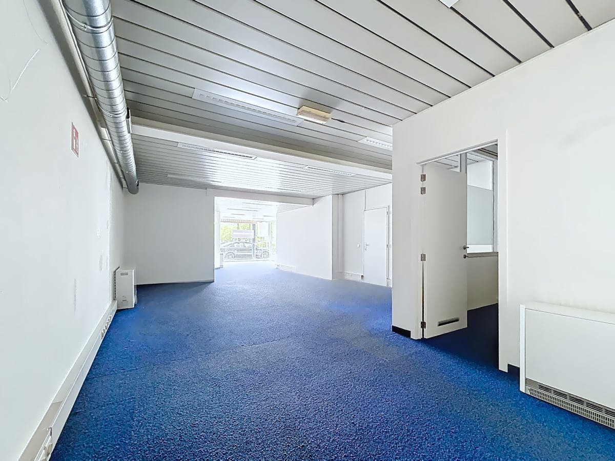 Commercial space for rent in the center of Kalmthout! - photo 1