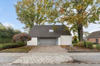 Charmante alleenstaande woning in groene en rustige wijk te BerlareDeze prachtige alleenstaande woning is gelegen in een rustige, groene buurt in...