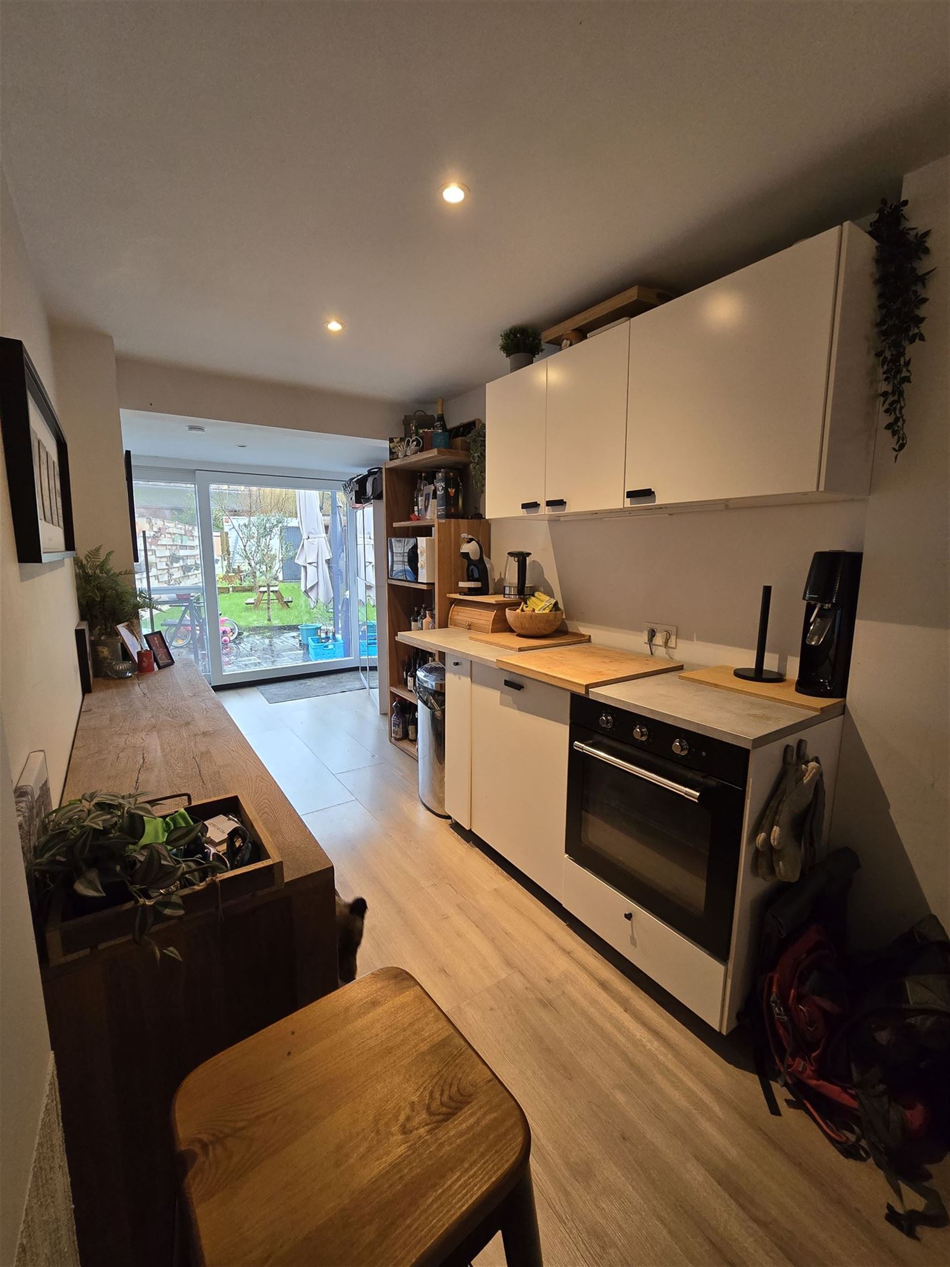 Woning met 2 slaapkamers, bureau en tuin - foto 4