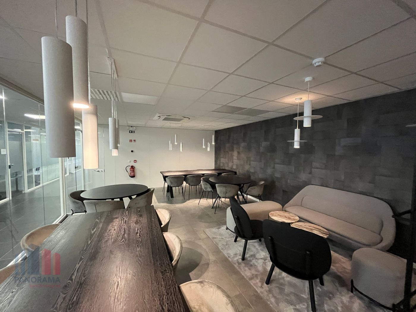 Gemeubileerde kantoorruimte van 30 m² nabij de R4 te Lochristi - foto 4
