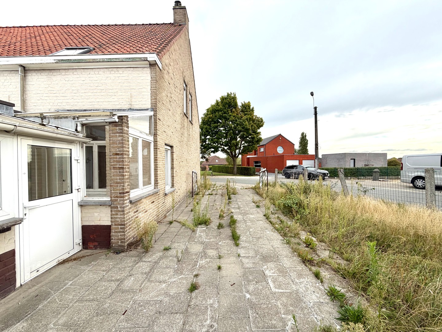 Te renoveren woning met enorm potentieel op topligging in Deerlijk – 419 m² grond! - photo 3