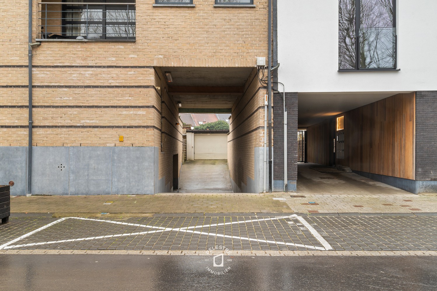 Kwalitatief verhuurde investeringseigendom 5 APP. EN 5 GARAGES in het centrum van Ninove - foto 4