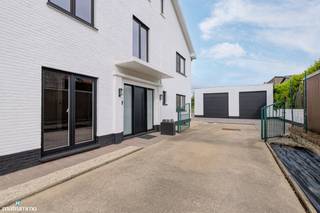 VOLLEDIG GERENOVEERDE EN ENERGIEZUINIGE WONING MET DUBBELE GARAGE EN OPSLAGRUIMTE IN HERDEREN*** Bekijkt U deze woning via een aanverwante website?...