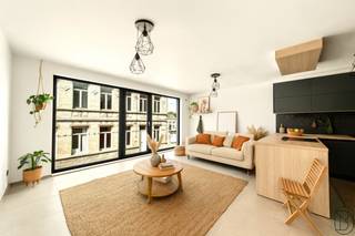 Twee prachtige, gloednieuwe, moderne appartementen met alle comfort, gelegen dicht bij alle voorzieningen. Elk appartement beschikt over...