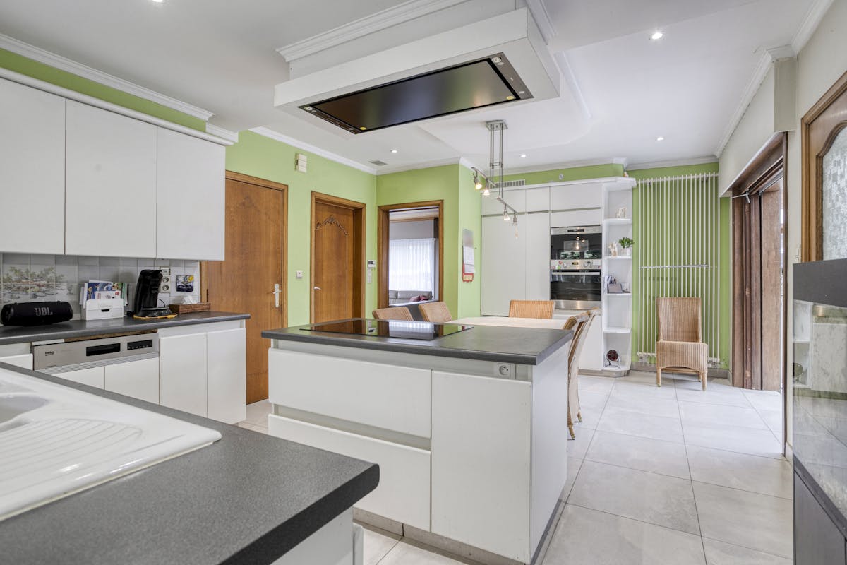 Alleenstaand huis met 5 kamers en atelier te koop in Waregem - foto 5