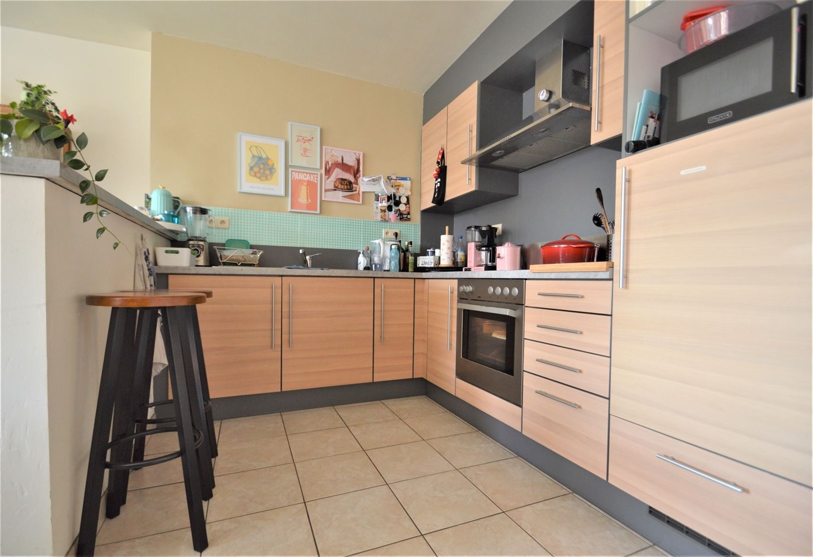 Instapklaar appartement op eerste verdieping met terras en garage. - foto 4
