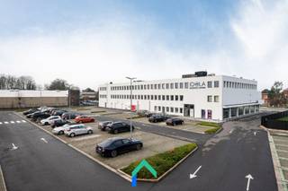 LiggingGelegen aan de Antwerpse Steenweg 19 in het levendige Lochristi, bevindt dit kantoor zich op een strategische locatie binnen de...