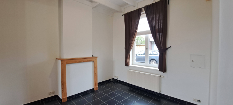 Charmewoning met landelijke inrichting, rustig gelegen in de dorpskern van Moerkerke - photo 2