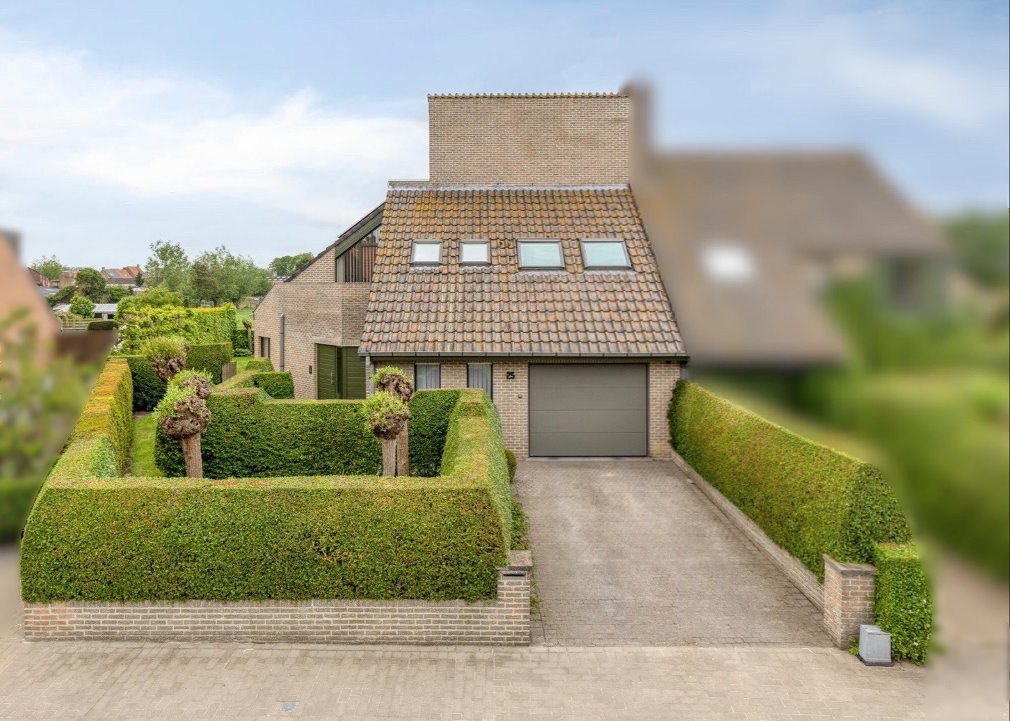 Ruime gezinswoning met 4 slaapkamers en open zicht op topligging in Oudenburg - foto 3