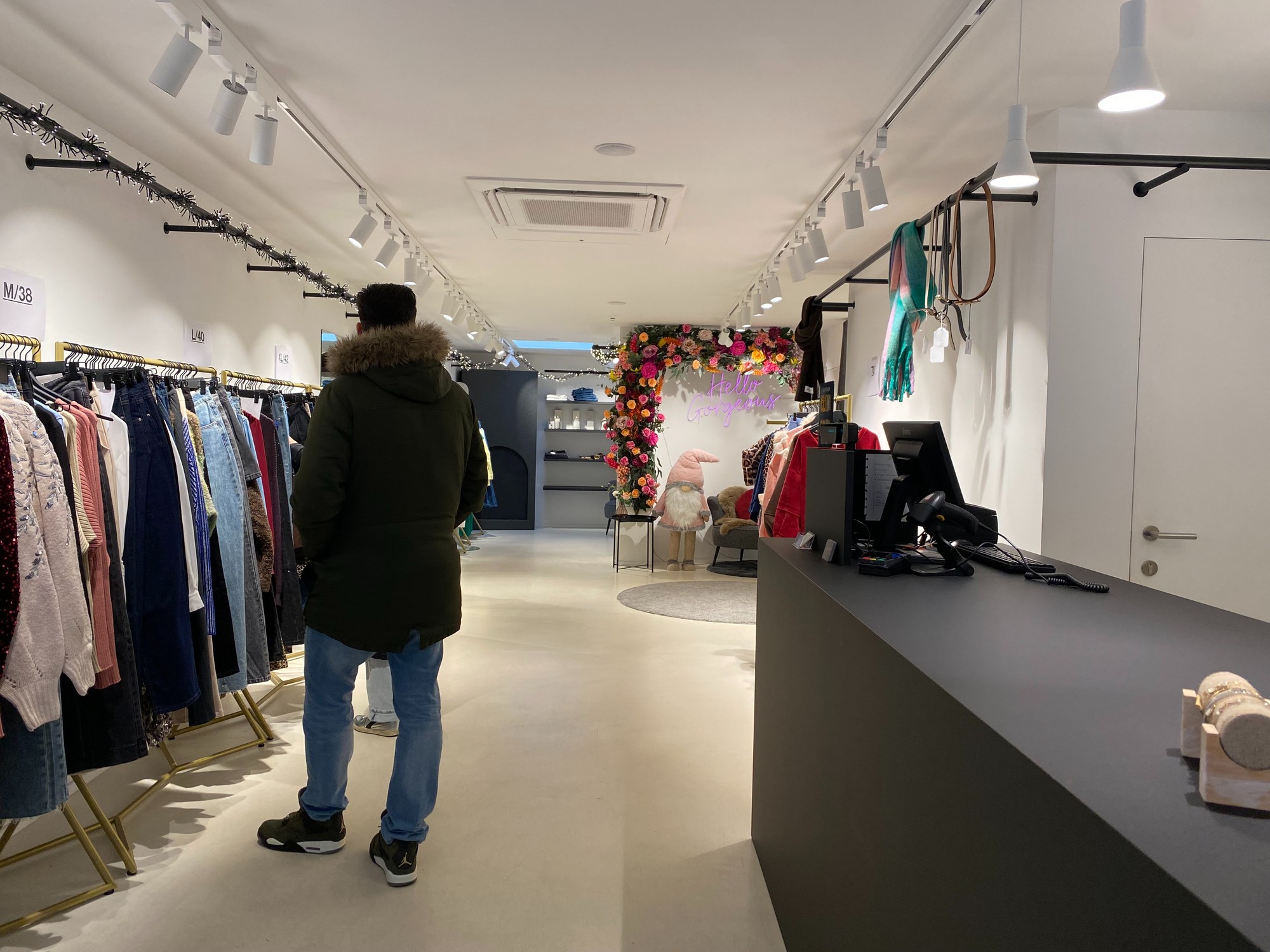 Uiterst centraal gelegen handelspand - topligging Markt - foto 5