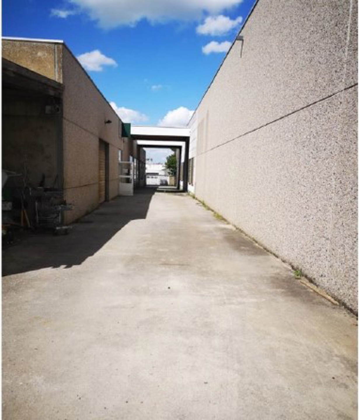 TE HUUR – Uitzonderlijke commerciële ruimte aan de rand van de retailparken “CITY NORD” en “ESPACE NORD” - foto 3