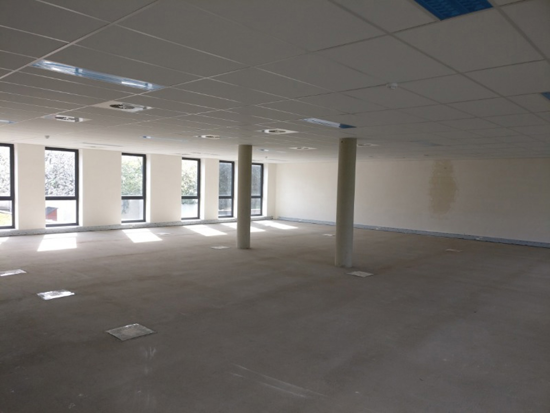 Commercial à louer à Wilrijk - photo 2