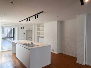 Dit appartement is net gerenoveerd en is vlakbij de markt van Oudenaarde gelegen ter hoogte van Broodstraat 27 (ingang via achterzijde). Het...