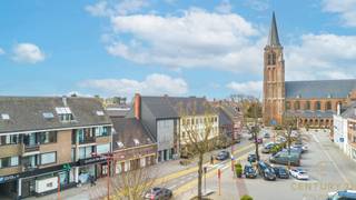 Instapklaar handelspand met ruime woonst en fraaie tuin in het centrum van RijkevorselDeze veelzijdige, goed onderhouden en instapklare eigendom...