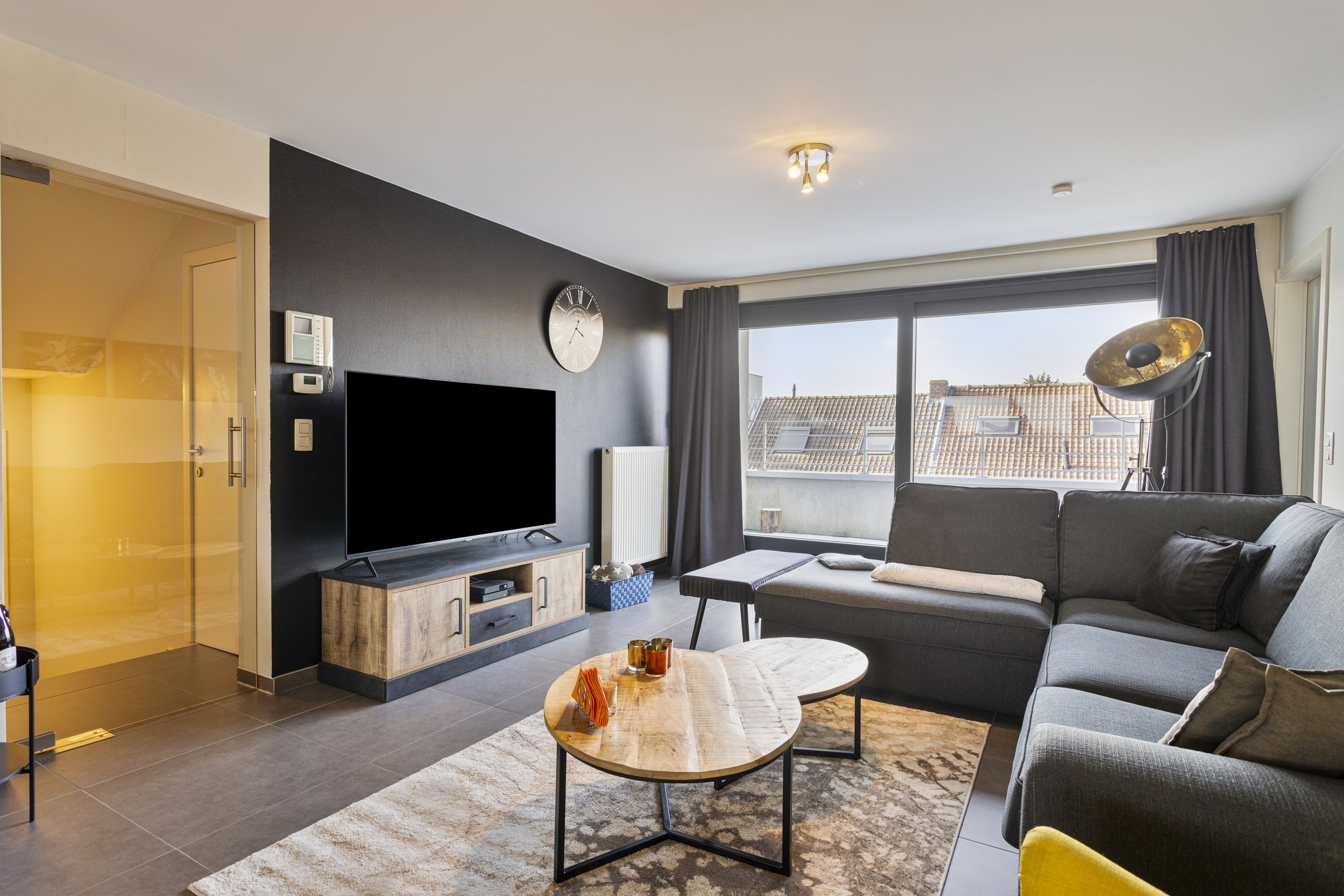 Tweekamer appartement te koop in Veurne. - foto 1