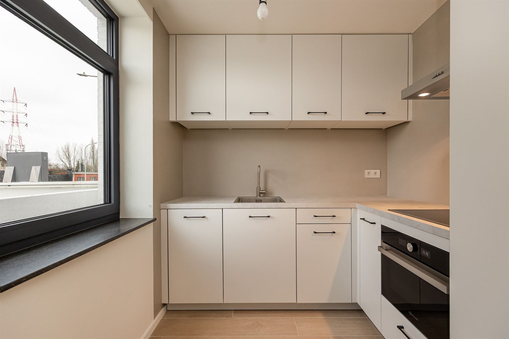 Gerenoveerd en instapklaar appartement met 2 slaapkamers - foto 5