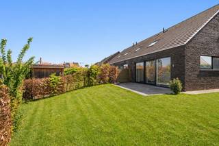 Ontdek deze moderne en energiezuinige halopen bebouwing met 3 slaapkamers en tuin!!In de Stadstuin te Ronse, in een rustige en groene omgeving...
