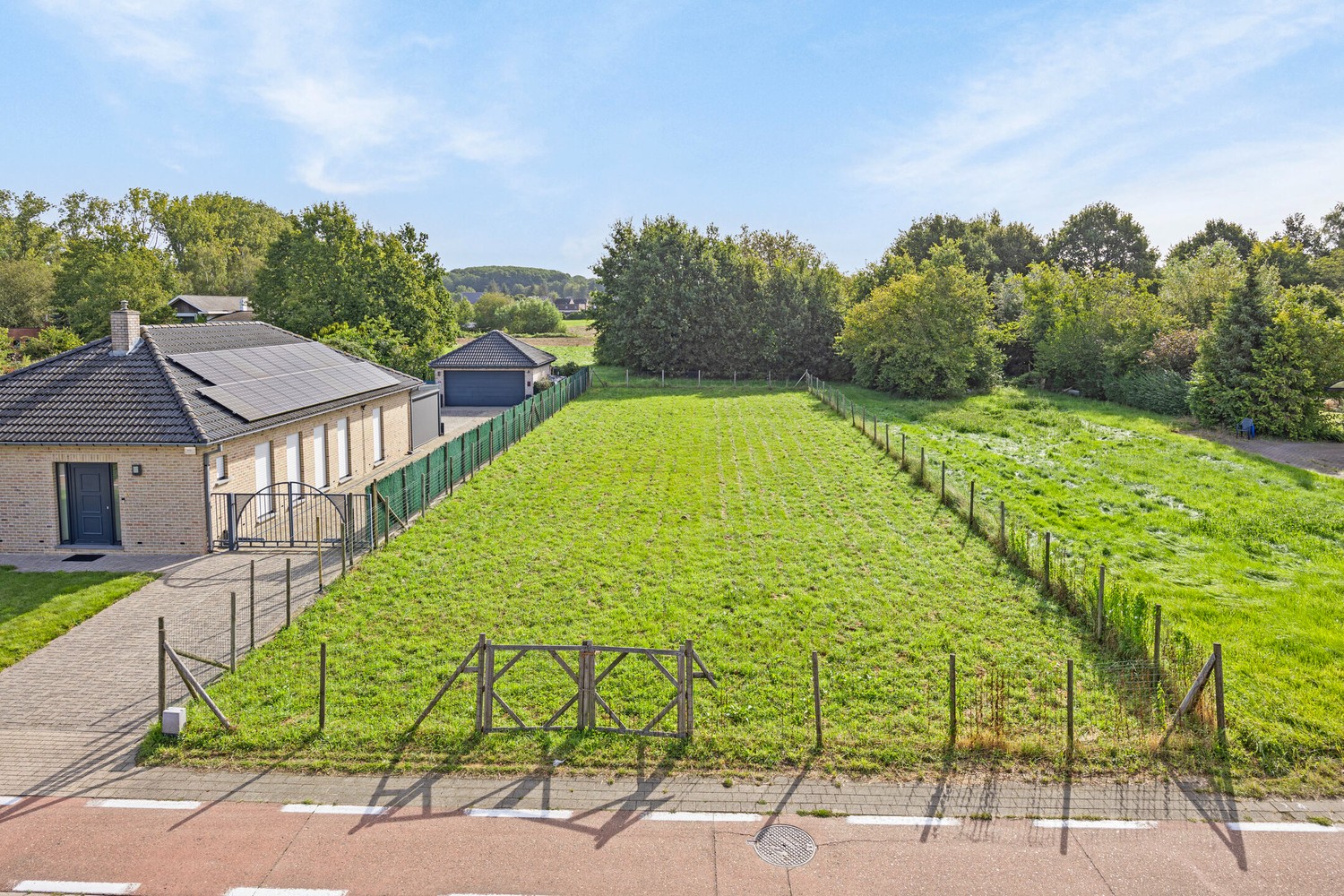 Oost georiënteerde bouwgrond van 7 are 77 centiare, voor een open bebouwing te Aarschot ! - foto 1