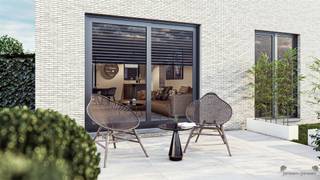 <p><span>Prachtig </span><span>nieuwbouwappartement</span><span> gelegen in Residentie Durmedijk in hartje Hamme!</span></p><p><span> </span></p><p><span>Dit gelijkvloers appartement maakt deel uit van een kleinschalig complex (6 appartementen) en heeft een praktische inkomhal, apart toilet, eet- en zithoek, keuken met kasten (toestellen nog vrij te kiezen twv € 10 000), berging en 2 ruime slaapkamers.</span></p><p><span>Daarnaast heeft u een eigen privétuin van 56 m² met aangelegd terras, inclusief terras- en balkonverlichting.</span></p><p><span> </span></p><p><span>➡️</span><span>!!Inclusief ondergrondse garage én extra kelderberging!!</span></p><p><span> </span></p><p><span>Bijkomende troeven:</span></p><ul><li><span>energiezuinig: E-peil van &lt;20 (mede door warmtepomp, vloerverwarming, zonnepanelen, hoogrendementsglas)</span></li><li><span>elektrische keuring conform</span></li><li><span>ventilatiesysteem C+</span></li><li><span>recuperatie van regenwater (toilet en buitenkranen)</span></li><li><span>afgewerkt met duurzame materialen van hoge kwaliteit (zie lastenboek op kantoor aanwezig)</span></li></ul><p><span> </span></p><p><span>Meer info m.b.t. plannen, technische beschrijving en keuze van beschikbare appartementen op kantoor aanwezig!</span></p><p><span> </span></p><p><span>Interesse? Maak vrijblijvend een afspraak op 052/50 50 00.</span></p><p><span>Wij adviseren u graag!</span></p><p><span> </span></p>