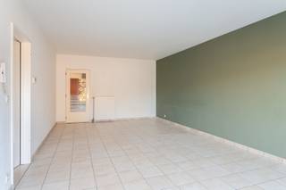 Prachtig opbrengsteigendom (vergund) bestaande uit 4 2-slk appartementen en 4 bijhorende garageboxen.Stabiel verhuurd.Locatie:Centrale ligging te...