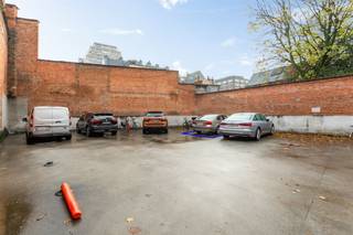 Ben jij op zoek naar een autostaanplaats op een interessante locatie? Deze autostaanplaats is nu te koop en vormt de perfecte oplossing voor...