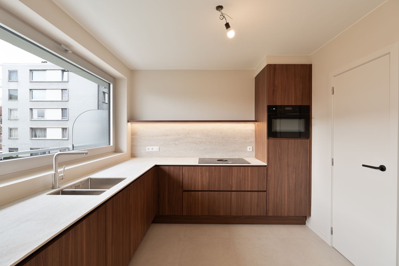 Gerenoveerd 2 slaapkamerappartement - foto 4