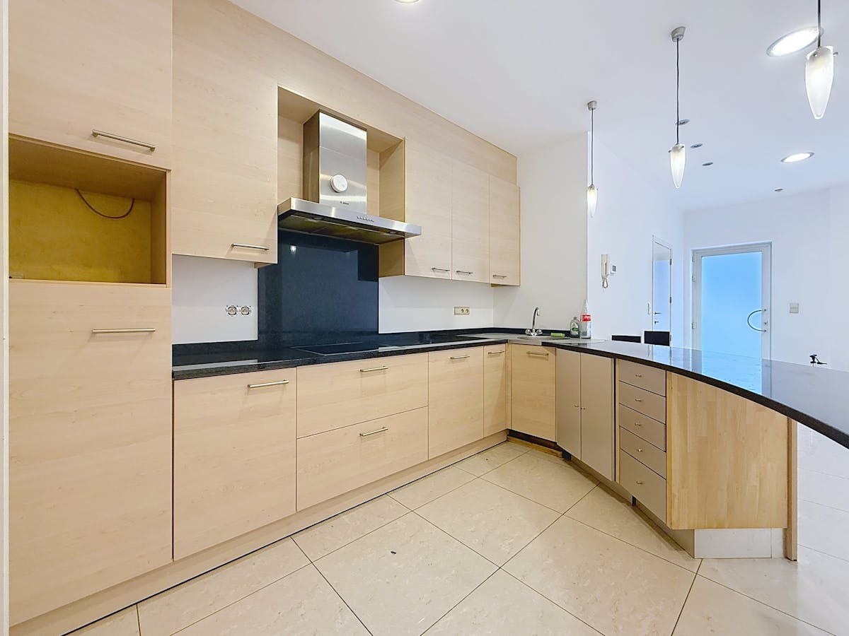 2 bedroom apartment in the center of Kruishoutem for rent - photo 5