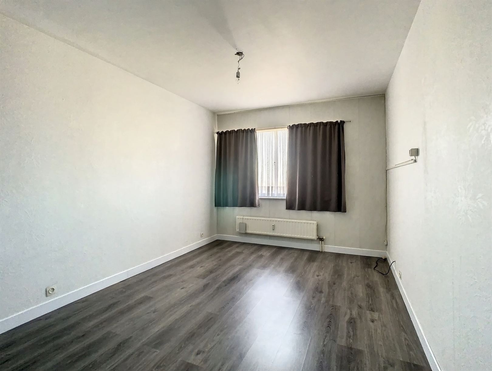 Appartement à louer à Saint-Nicolas avec 1 chambre - photo 4