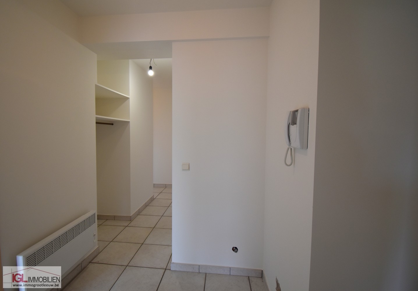 Appartement de 3 chambres avec 2 salles de bain à louer! - photo 2