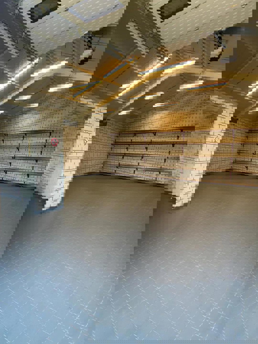 Commercial à louer à Oudsbergen - photo 2