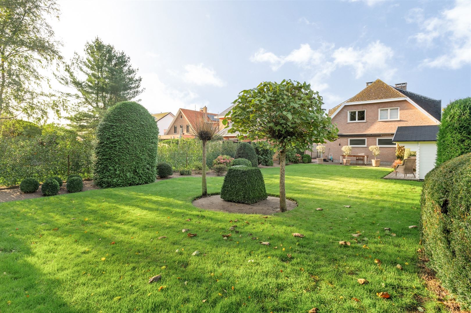 Prima onderhouden woning met 4 slaapkamers en prachtige tuin. - foto 3