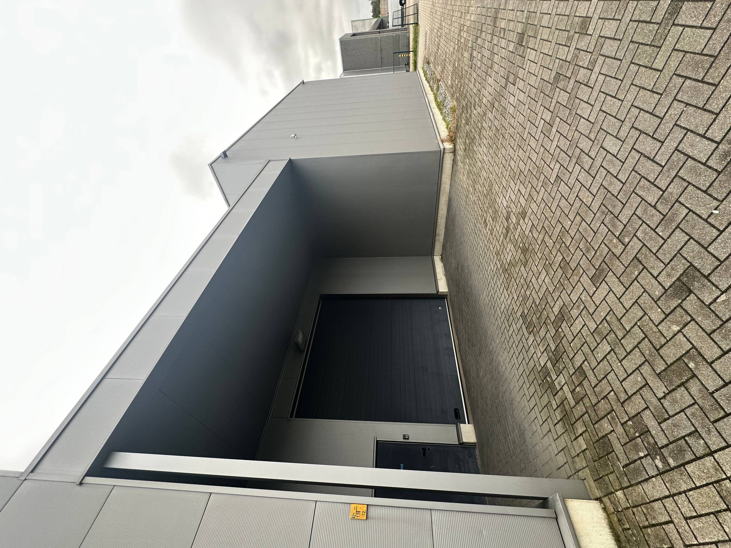 Commercial à louer à Heusden-Zolder - photo 4