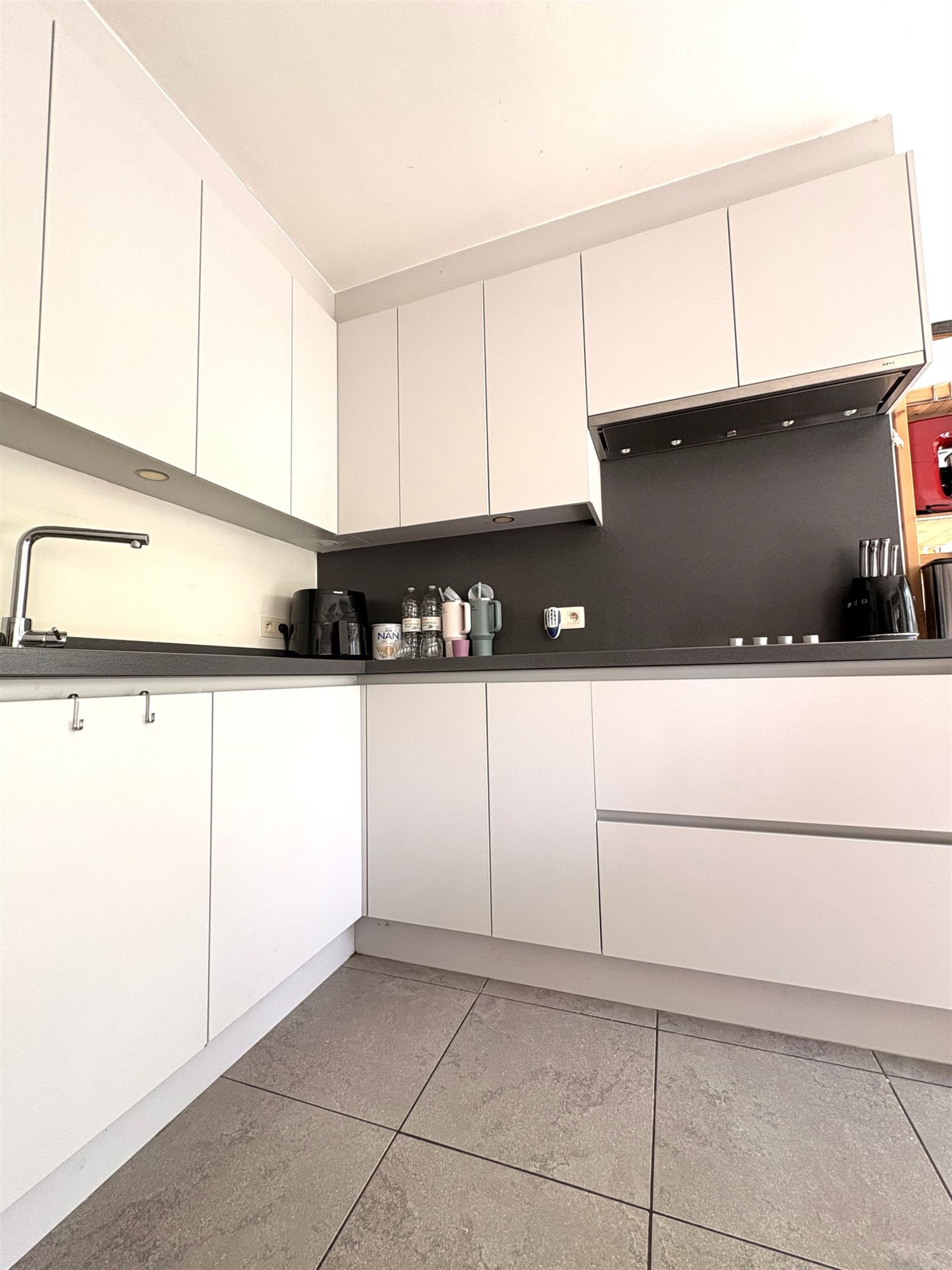 Gezellig en ruim gerenoveerd appartement op wandelafstand van station en centrum - foto 4