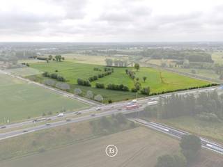 Een zeldzame opportuniteit voor landbouwers en investeerders: deze samenstelling van percelen met meer dan 17 hectare biedt een...