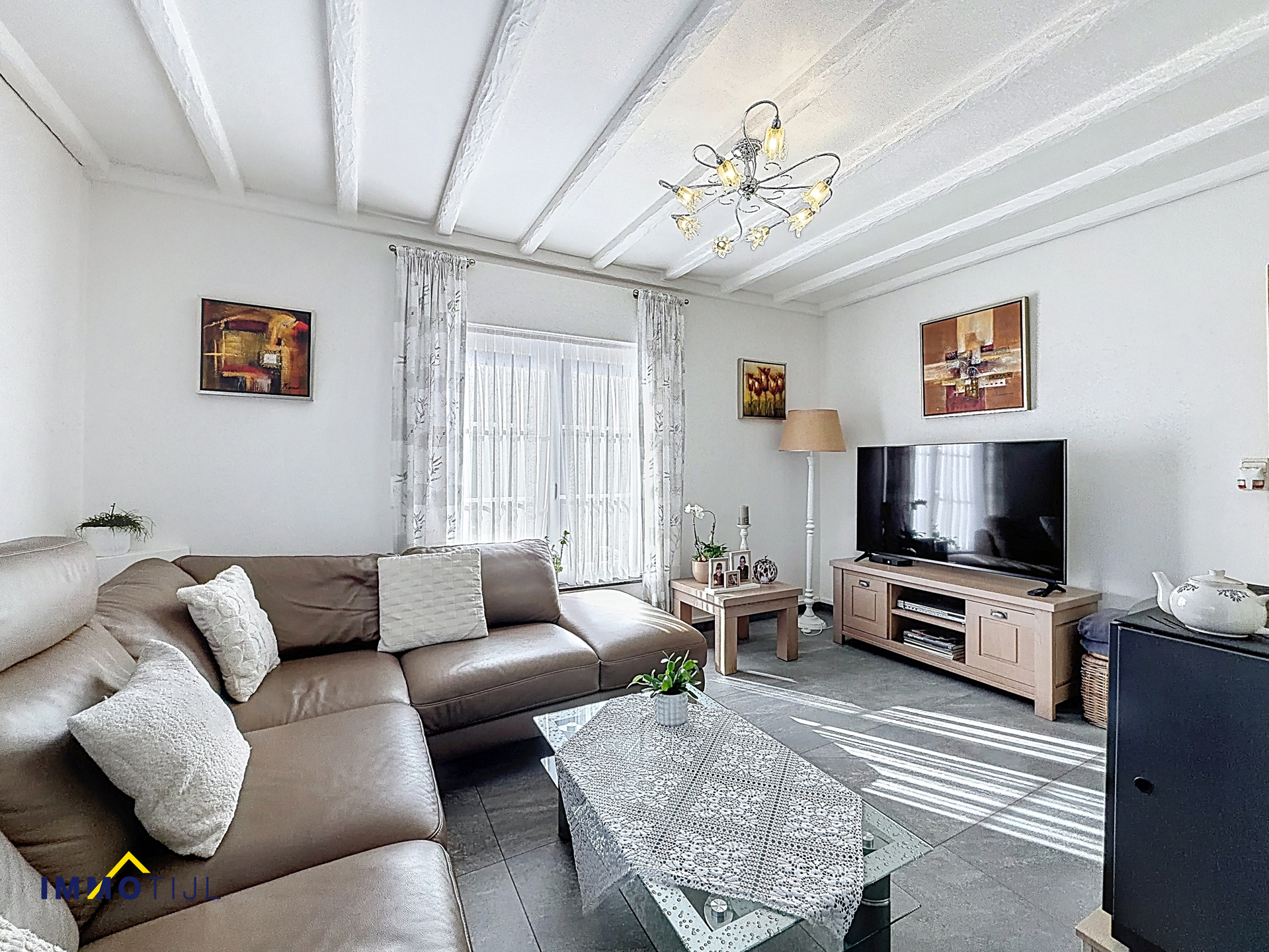 Centraal gelegen gezinswoning met tuin en garage! - foto 3