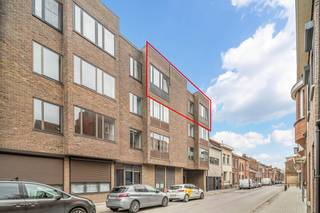 Ontdek dit instapklare appartement van 88 m², gelegen op de 3e verdieping van een goed onderhouden residentie, op wandelafstand van het...