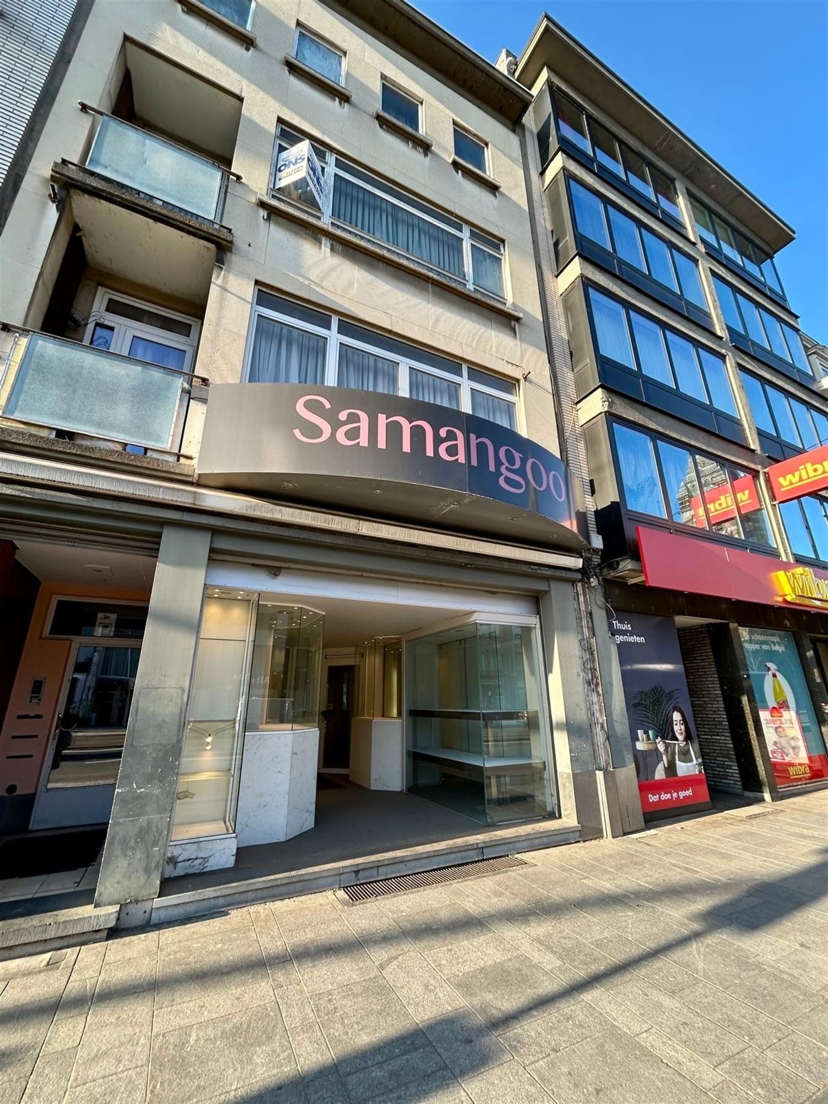 Commercial for rent in Merksem - photo 1