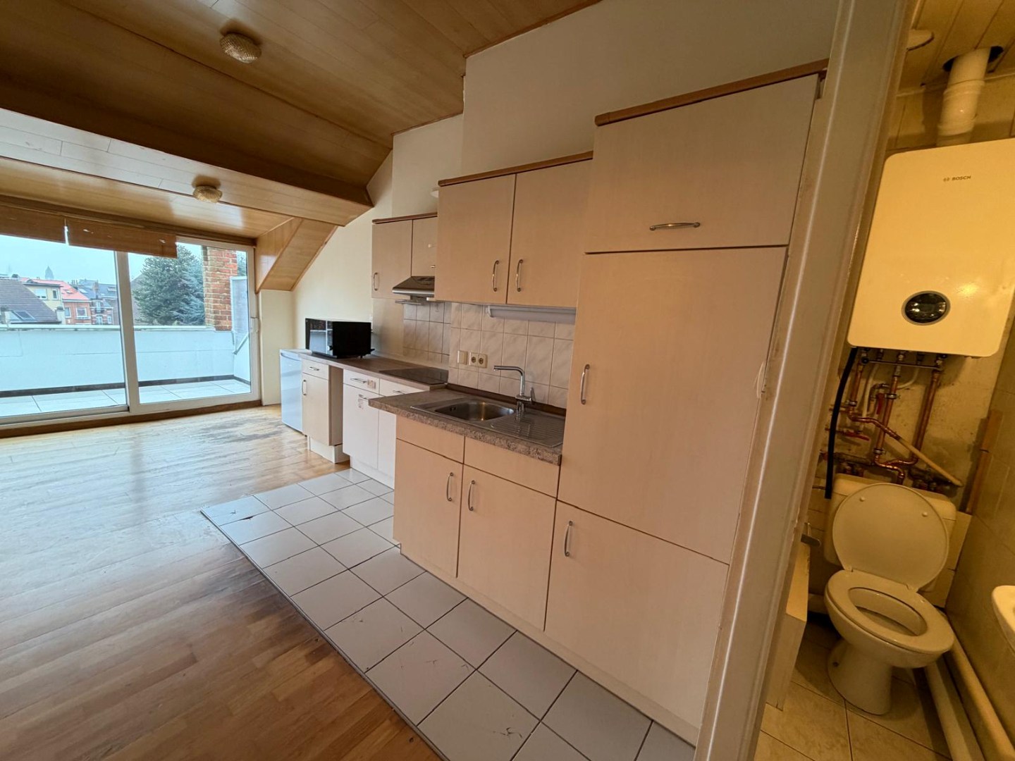 Gezellig appartement met zolderkamer en terras - foto 4