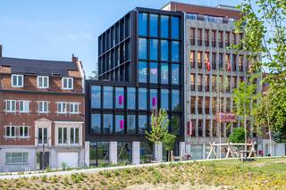Dé ideale werkplek op toplocatie in het hart van de stad.De Urban Hub: een moderne en ruime kantoorlocatie aan het heraangelegde Conservatoriumplein,...